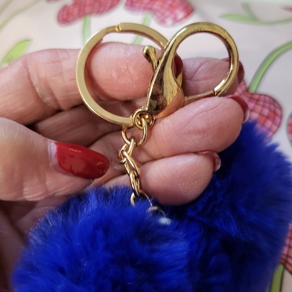 3 Heart Fluffy PomPom Key Chain NEW RED,PINK,BLUE - Picture 10 of 11